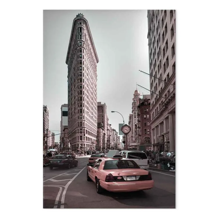 Flatiron Building in New York - street and architecture photo